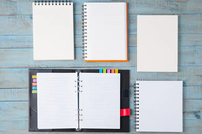 Bahan Kertas Buku Tulis